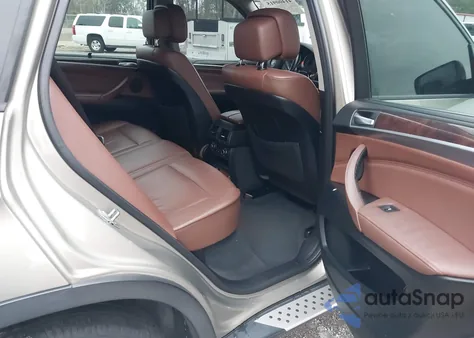 2011 BMW X5 xDrive35I/xDrive35I Premium/xDrive35I Sport Activity z USA, uszkodzony, nr VIN 5UXZV4C57BL414643